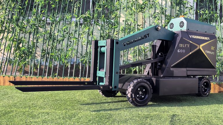 Radio nadzorovan visoko dvigalni stroj za ladjedelnico